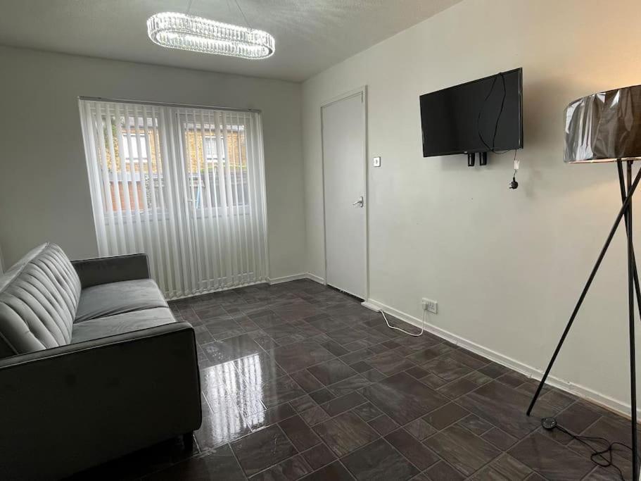 New! 4 Bedroom London House With Garden And Lawn Eksteriør bilde