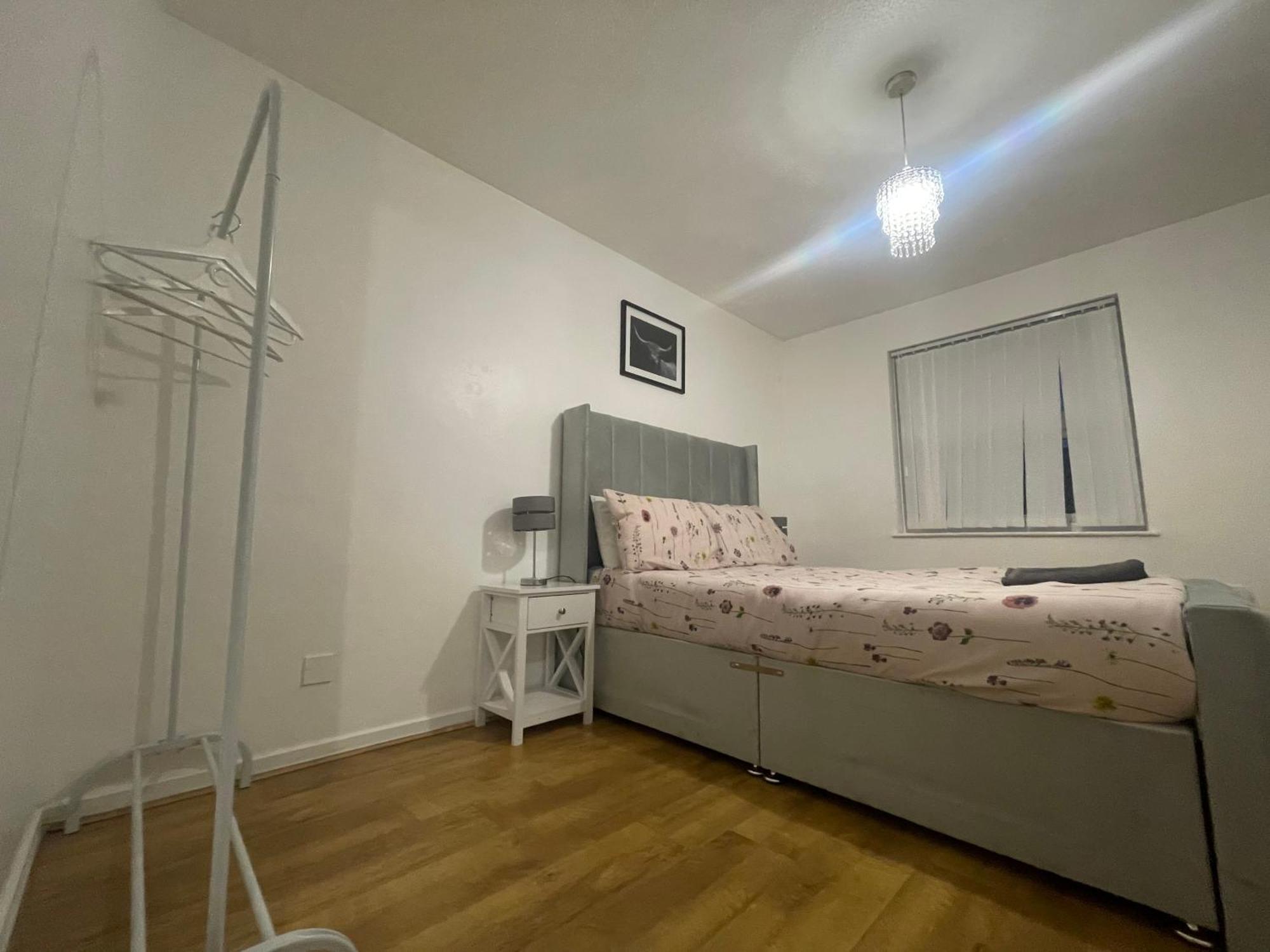 New! 4 Bedroom London House With Garden And Lawn Eksteriør bilde
